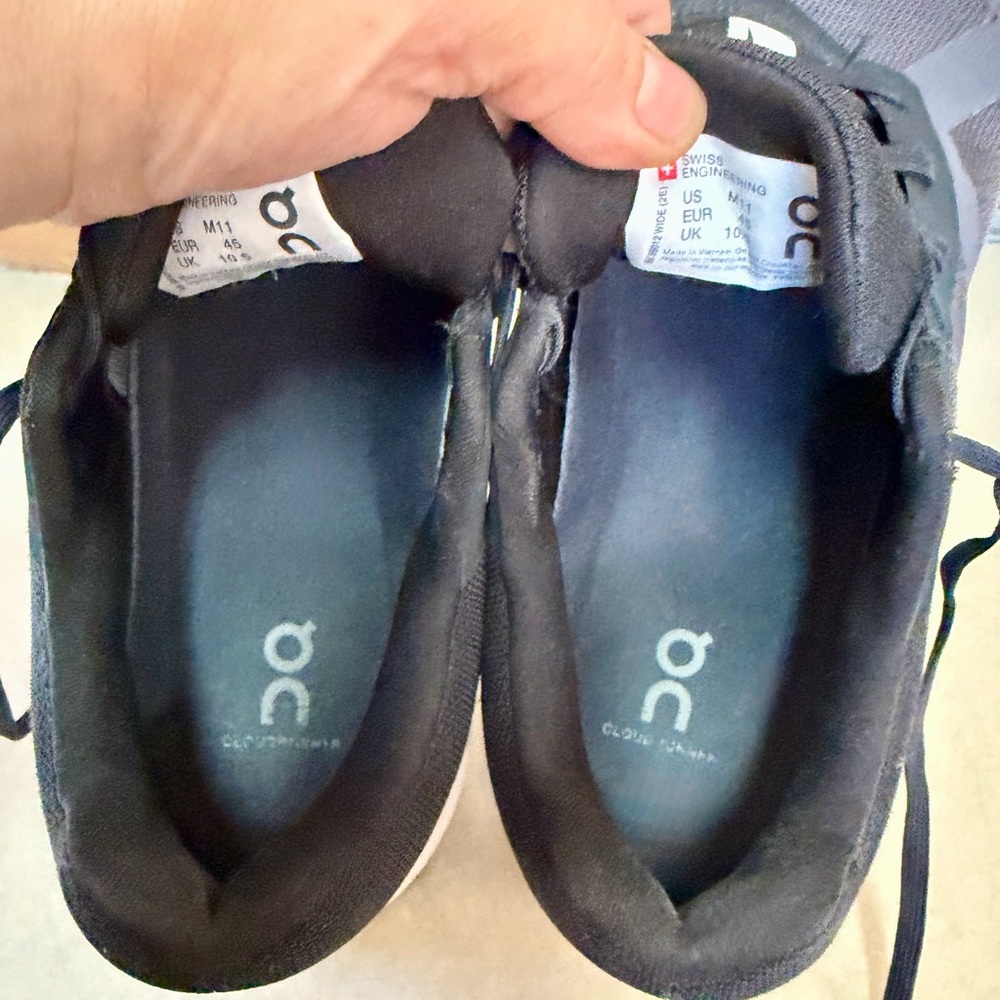 Mens 11 On Cloud Cloudrunner Shoes Eclipse/Frost … - image 14